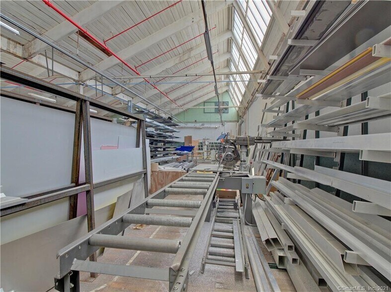 More Photos Of 90 S Park St, Willimantic Warehouse For Lease