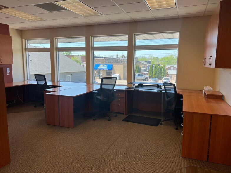 More Photos Of 215 N 2nd St, River Falls Medical For Lease