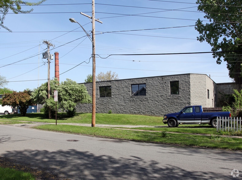 Primary Photo Of 1024 Garson Ave, Rochester Light Manufacturing For Sale