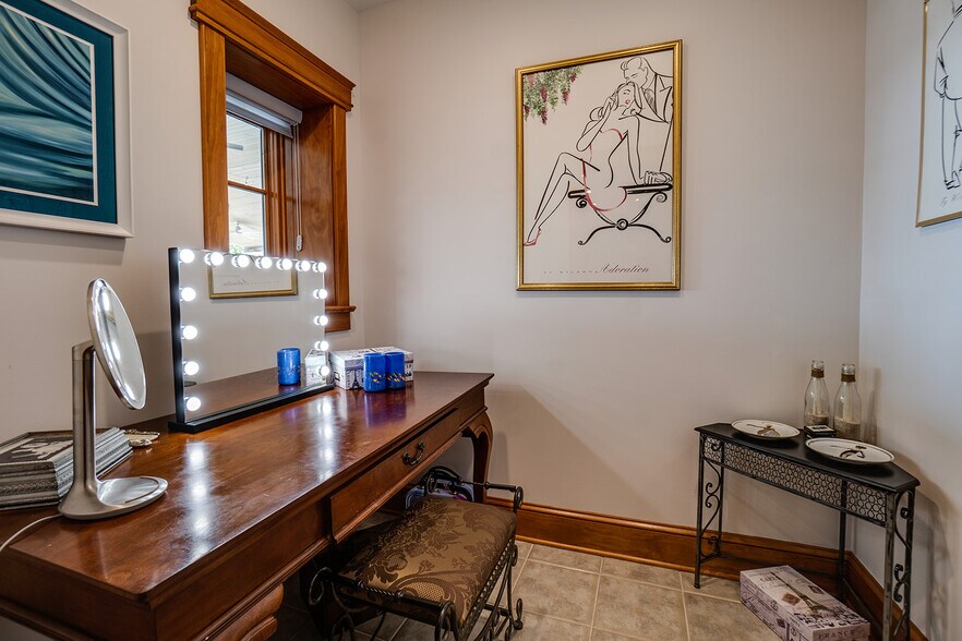 More Photos Of 3450 Esperanza Rd, Keuka Park Specialty For Sale