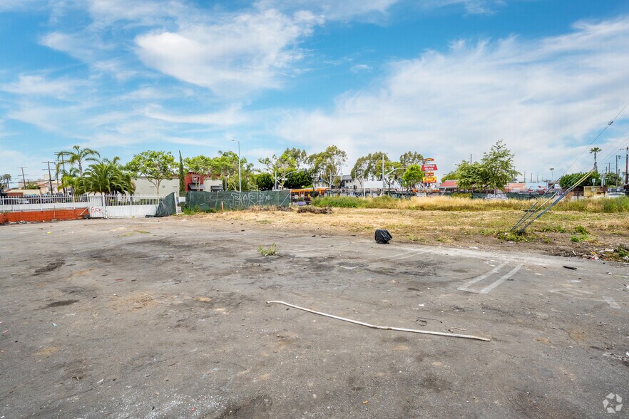 More Photos Of 7210 S Western Ave, Los Angeles Land For Sale