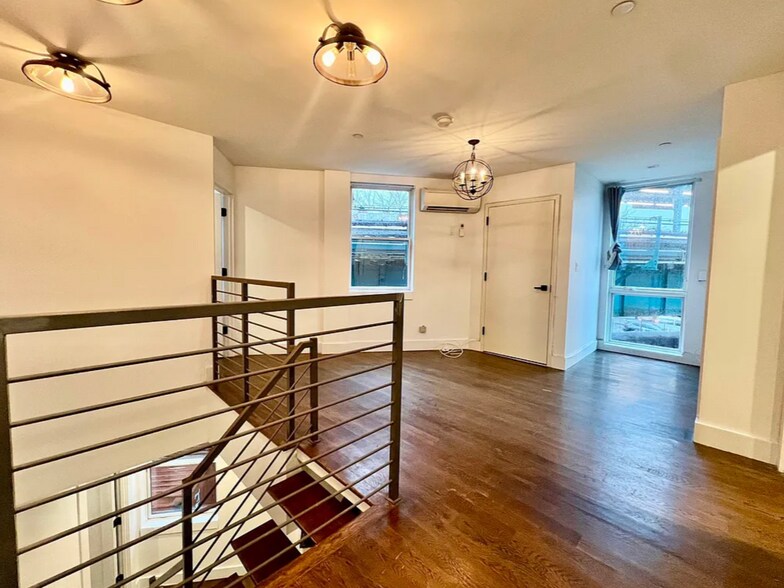 More Photos Of 1929 Putnam Ave, Ridgewood Apartments For Sale