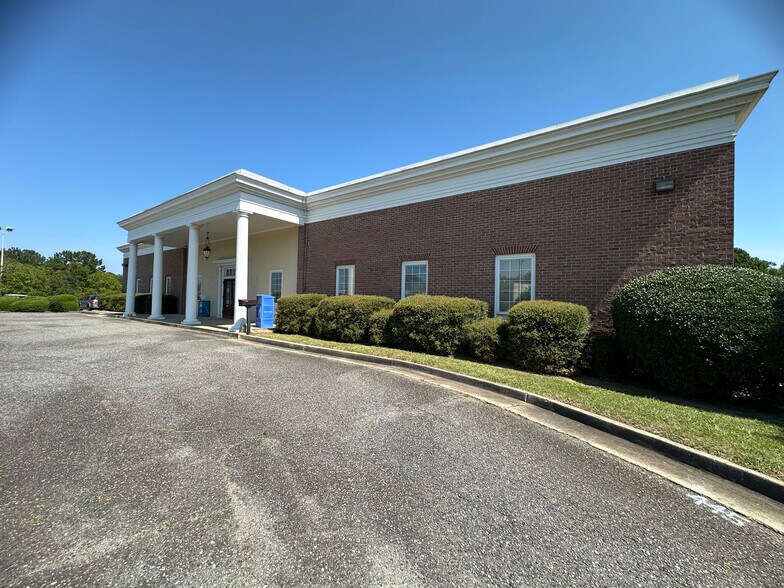 More Photos Of 165 Garrett Way NW, Milledgeville Light Manufacturing For Sale