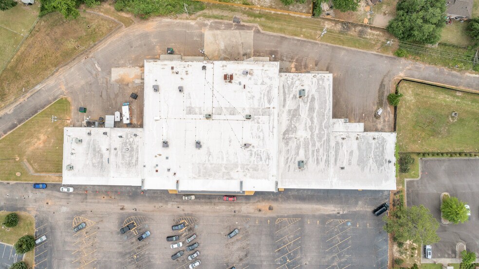 More Photos Of 2416 Windsor Spring Rd, Augusta Unknown For Lease