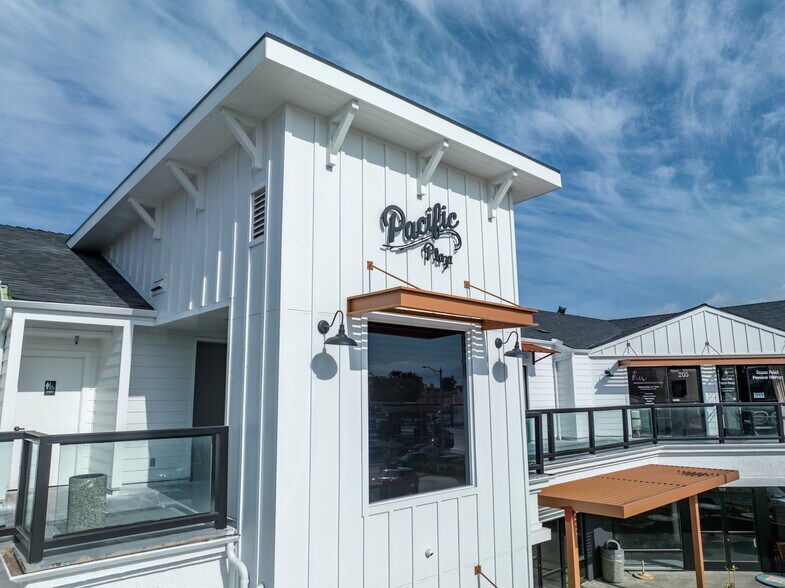 More Photos Of 234 S Pacific Coast Hwy, Redondo Beach Unknown For Lease
