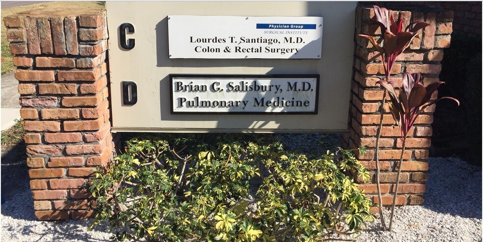 More Photos Of 1305 S Fort Harrison Ave, Clearwater Medical For Sale