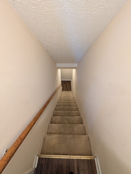 More Photos Of 736 Wyndhurst Dr, Lynchburg Apartments For Sale