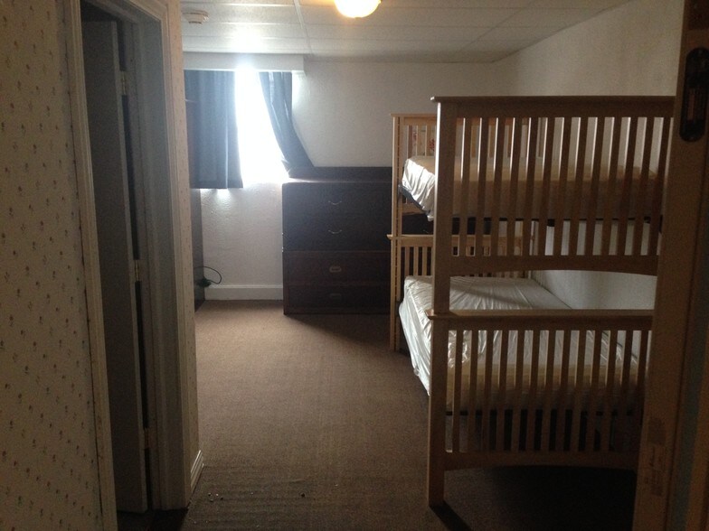 More Photos Of 137 E Washington St, Shelbyville Lodge Meeting Hall For Sale