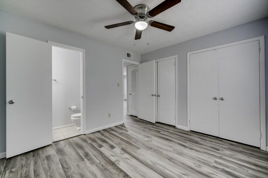 More Photos Of 1906 W Matthews Ave, Jonesboro Apartments For Sale