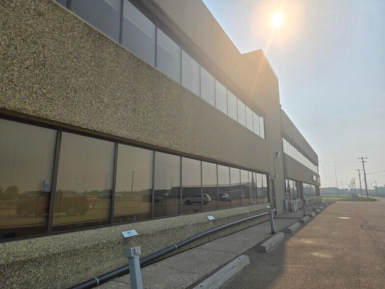 More Photos Of 5201 44 St, Bonnyville Industrial For Sale