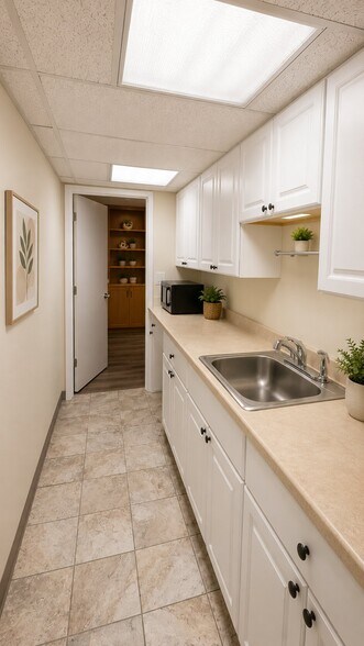 More Photos Of 56 Main St, Poughkeepsie Medical For Lease