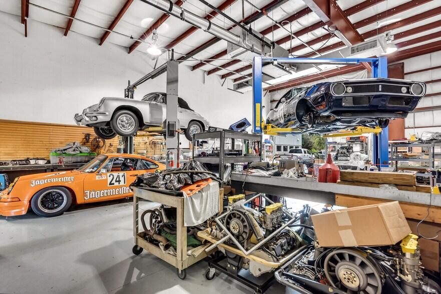 More Photos Of 3709 Interstate Park Rd S, Riviera Beach Light Manufacturing For Sale