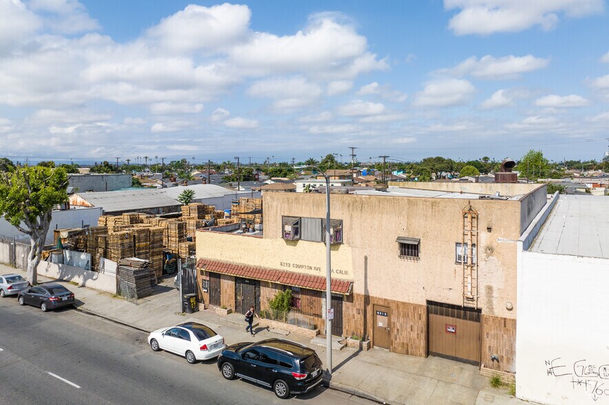 8213 Compton Ave, Los Angeles, CA 90001 Manufacturing For Sale