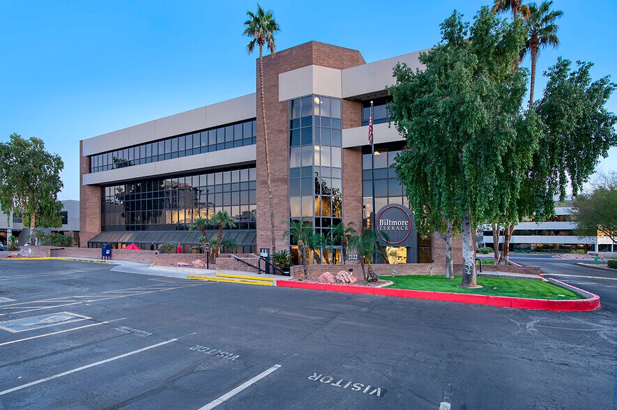 Primary Photo Of 2122 E highland Ave, Phoenix Medical For Lease