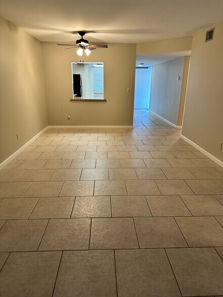 More Photos Of 960 Morningside Dr, Naples Apartments For Sale