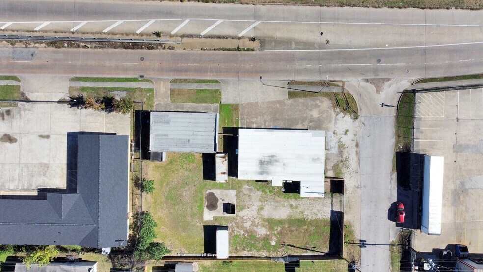 More Photos Of 11605 W Hardy Rd, Houston Storefront Retail Office For Sale