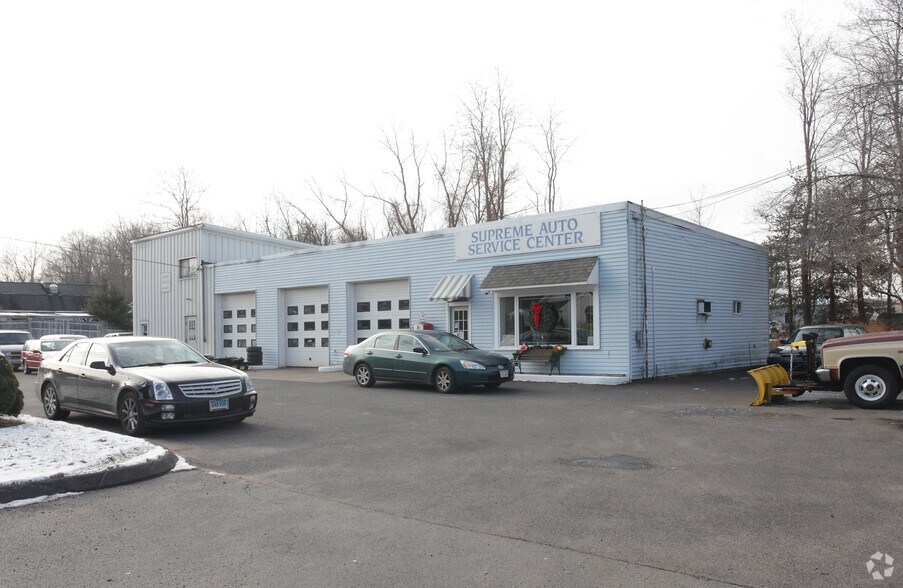 More Photos Of 68 South Rd, Somers Auto Repair For Sale