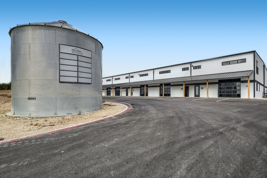 More Photos Of 529 SH 46 E, Boerne Warehouse For Lease