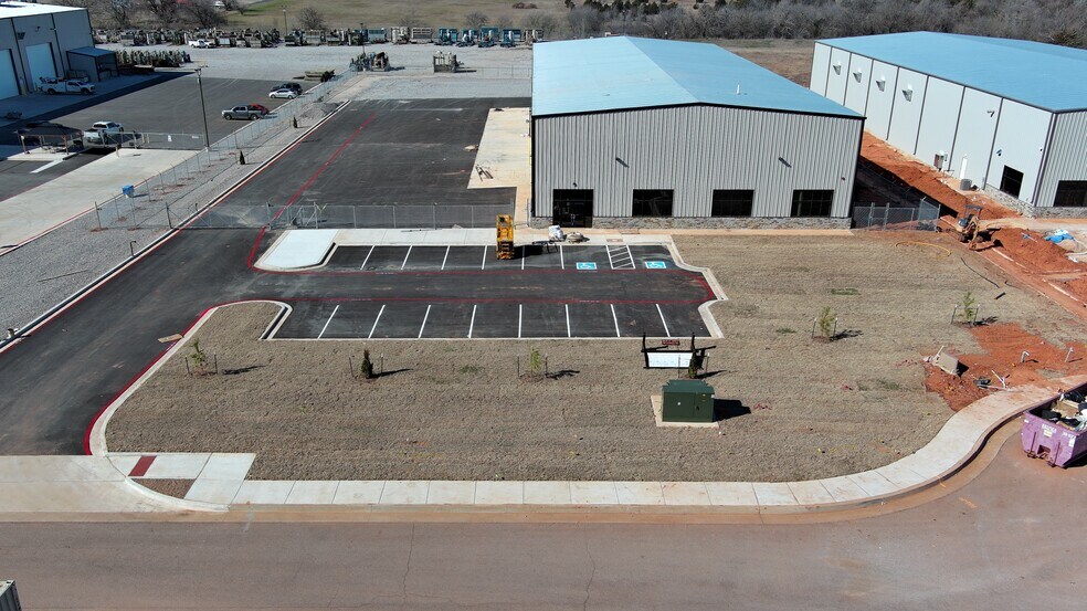 More Photos Of 6801 Brooklyn Ct, Oklahoma City Warehouse For Sale