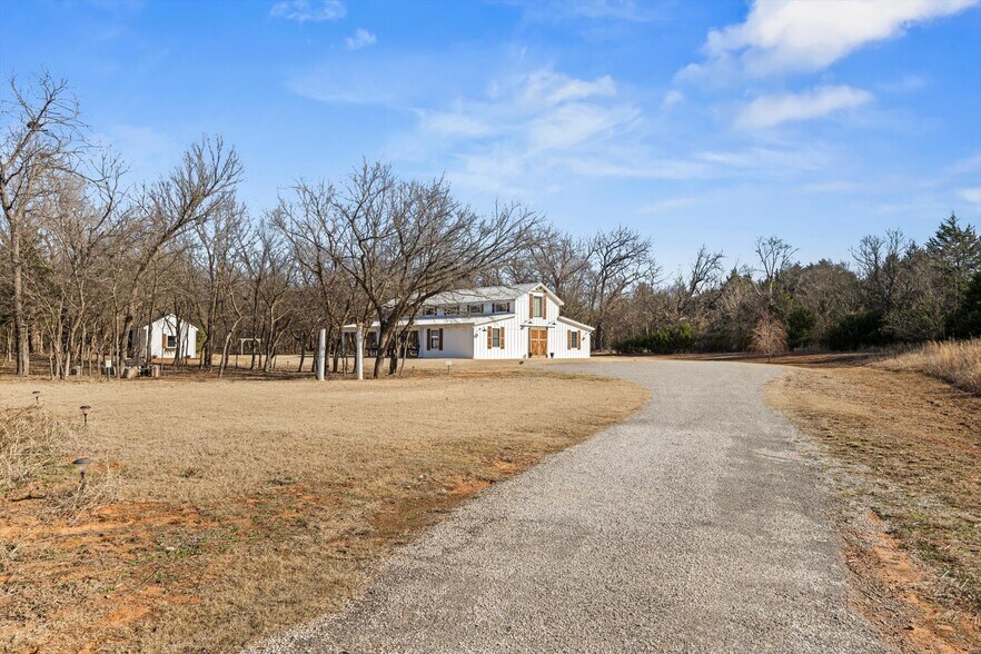 More Photos Of 18186 State Highway 74B, Washington Specialty For Sale