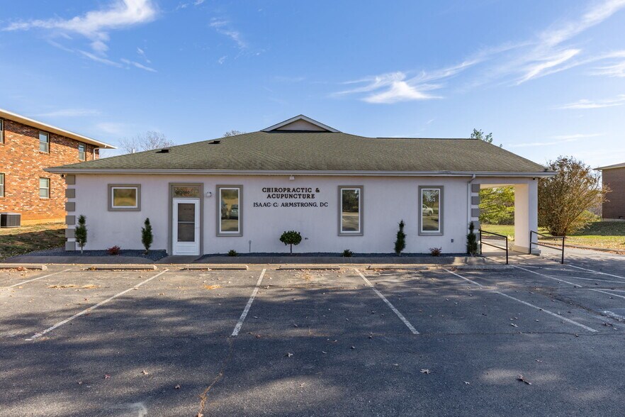 Primary Photo Of 160 Westmount Dr, Farmington Office For Sale