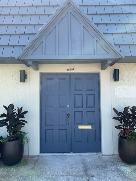 More Photos Of 6526-6536 Central Ave, Saint Petersburg Office For Lease