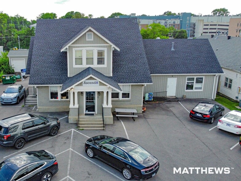 Primary Photo Of 2603 Westwood Dr, Nashville Office For Sale