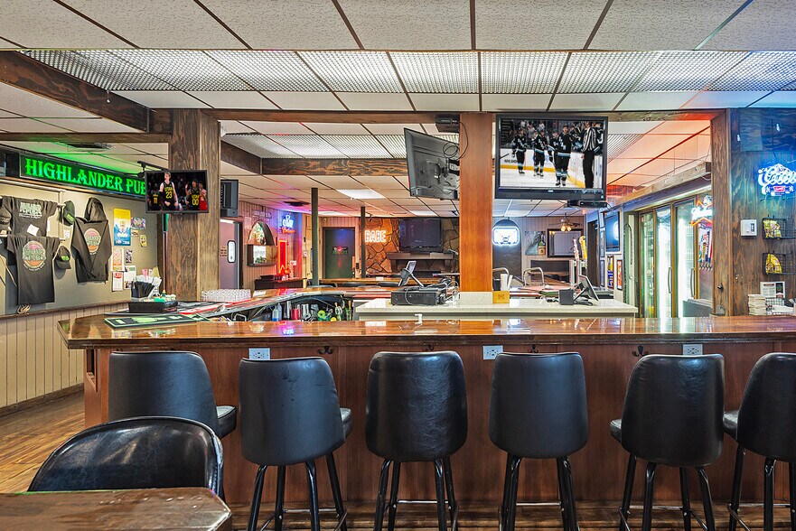 More Photos Of 6194 Highland Dr, Salt Lake City Restaurant For Sale