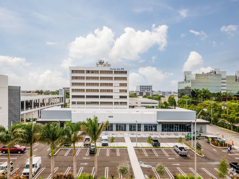 More Photos Of 8700 NW 36th St, Doral Department Store For Lease