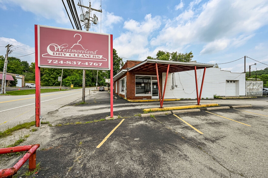 Primary Photo Of 508 New Alexandria Rd, Greensburg General Retail For Sale