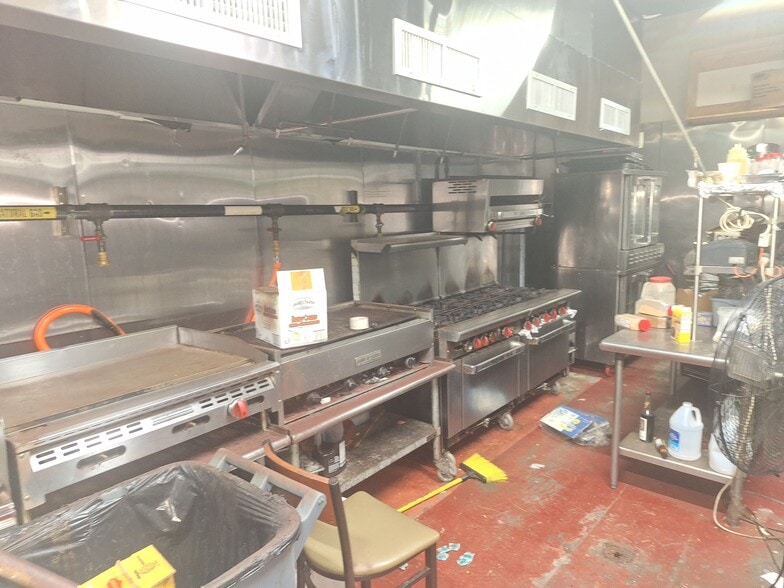 More Photos Of 901-903 Franklin Ave, Brooklyn Storefront Retail Residential For Lease
