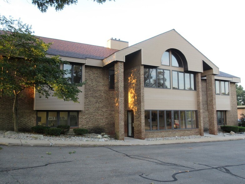More Photos Of 1803 Whites Rd, Kalamazoo Office For Lease