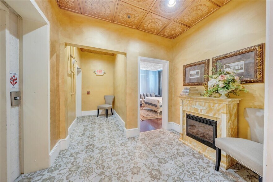 More Photos Of 812 E Main St, Bedford Lodge Meeting Hall For Sale