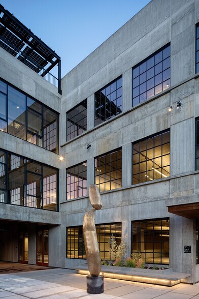 More Photos Of 1650 Euclid St, Santa Monica Office For Sale