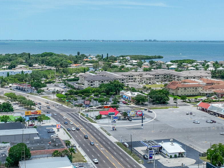 Primary Photo Of 6844 14th St W, Bradenton Restaurant For Lease