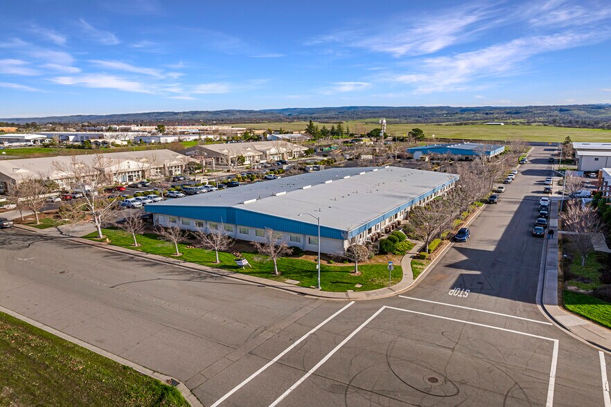 More Photos Of 900 Fortress St, Chico Office For Sale
