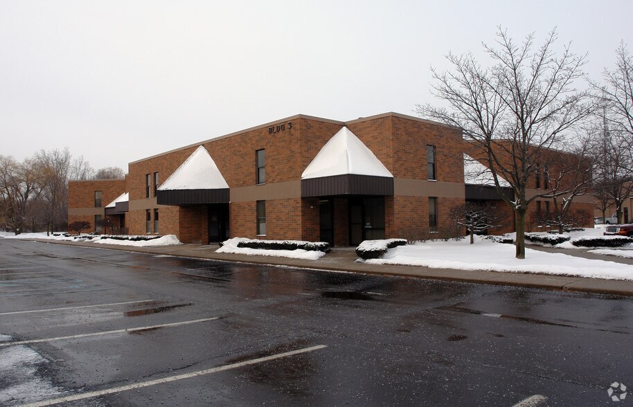 Primary Photo Of 37550-37570 Hills Tech Dr, Farmington Hills Light Manufacturing For Lease