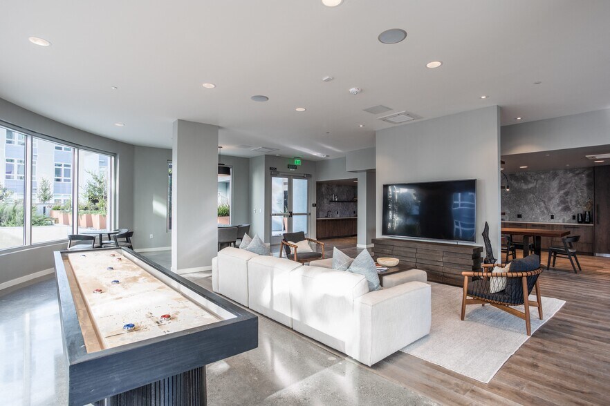 More Photos Of 3093 Broadway, Oakland Apartments For Lease