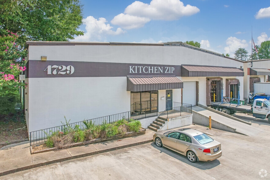 Primary Photo Of 4729 Dwight Evans Rd, Charlotte Warehouse For Sale