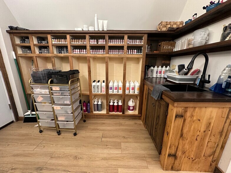 More Photos Of 1224 Post Rd, Fairfield Freestanding For Sale