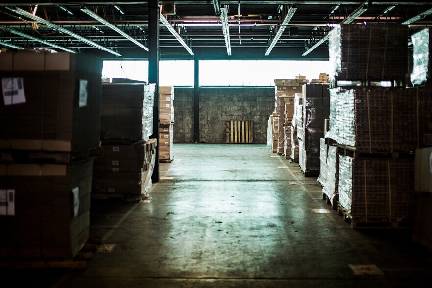 More Photos Of 602 N 6th St, Fairfield Industrial For Lease