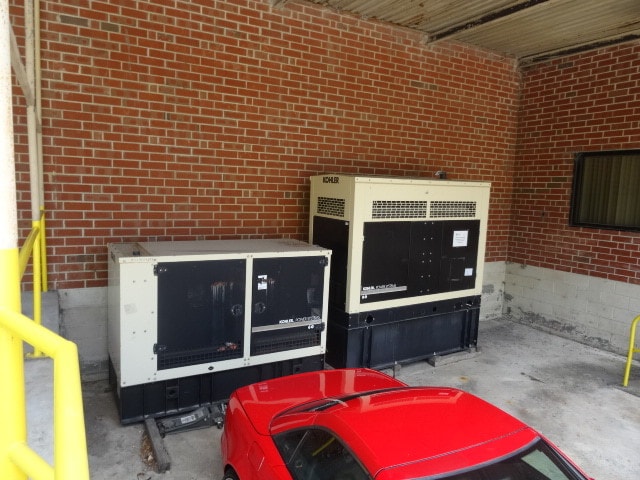 More Photos Of 504 Cumberland St, Fayetteville Light Distribution For Lease