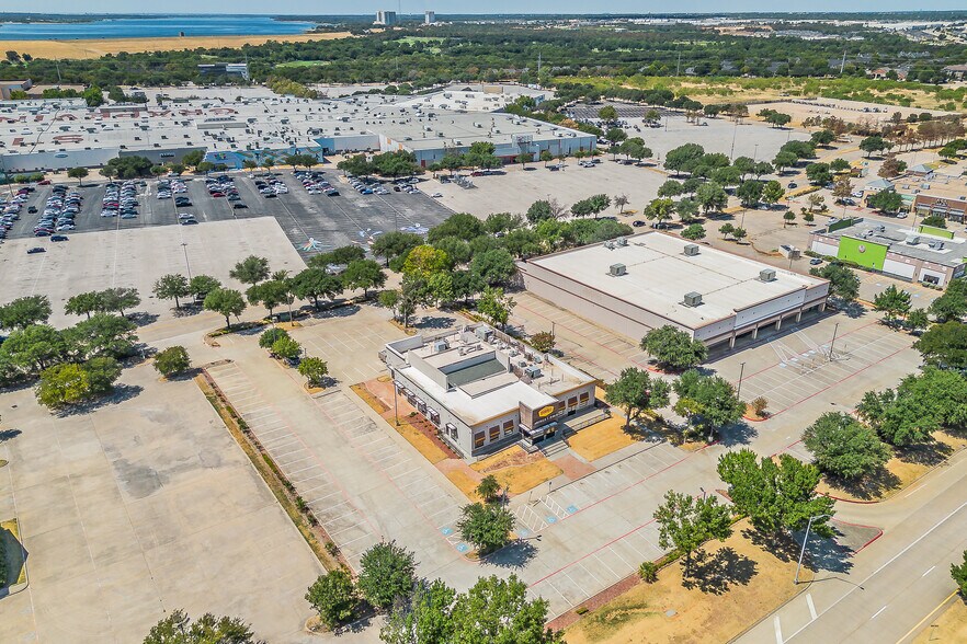 More Photos Of 2655 E Grapevine Mills Cir, Grapevine Restaurant For Sale