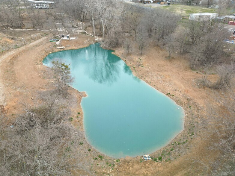 More Photos Of 11984 Cleveland Gibbs Rd, Roanoke Manufacturing For Sale