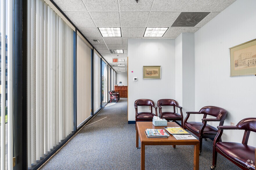 More Photos Of 255 Bank St, Waterbury Office For Sale