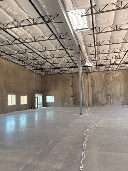 More Photos Of Blue Diamond Road & Arville Street Rd, Las Vegas Unknown For Lease