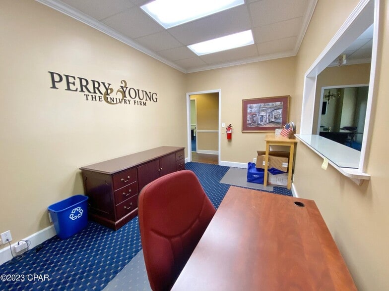 More Photos Of 4431 Lafayette St, Marianna Office For Lease