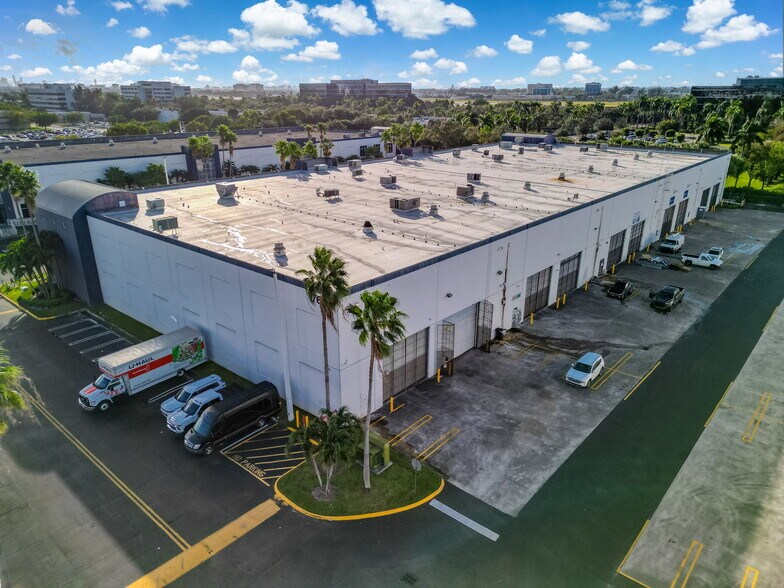 More Photos Of 7620 NW 25th St, Miami Distribution For Lease