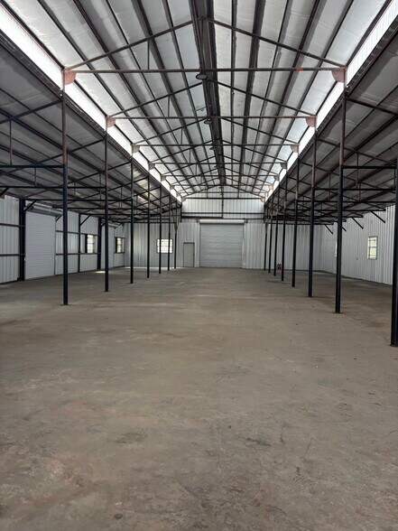 More Photos Of 11980 Alief Clodine Rd, Houston Light Distribution For Sale