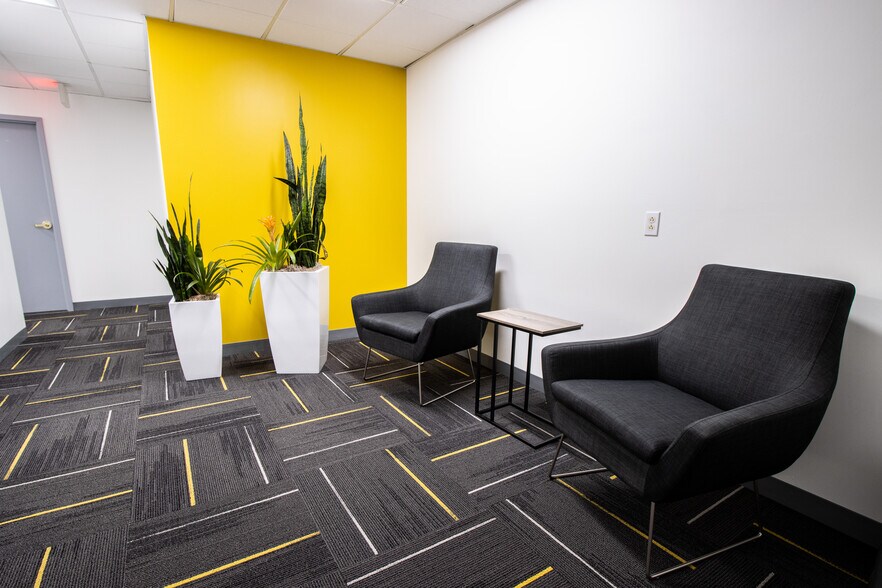 More Photos Of 800 Turnpike St, North Andover Coworking Space